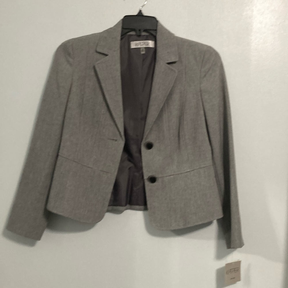 Kasper women’s Grey/Black Blazer Size 4P. Brand New With Tags.